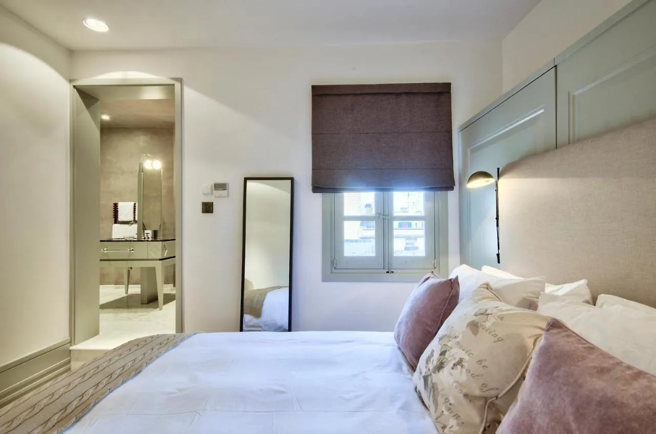 10 Strait Street Apartments Valletta