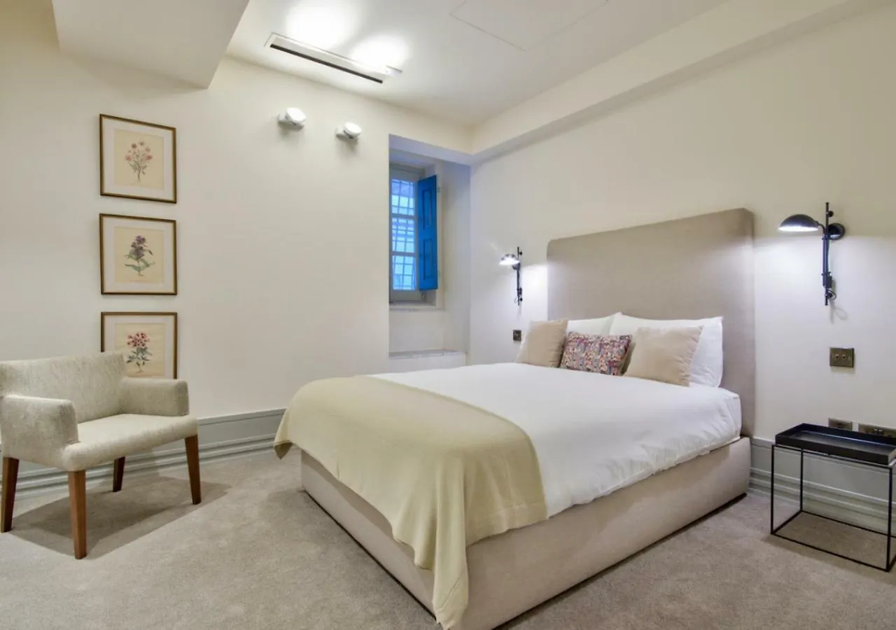 10 Strait Street Apartments Valletta